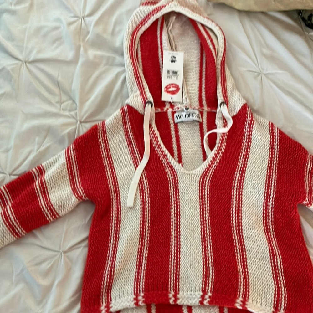 Wild fox knit sweater